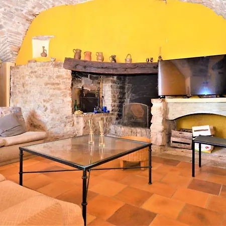 Cozy In St-hippolyte-du-fort