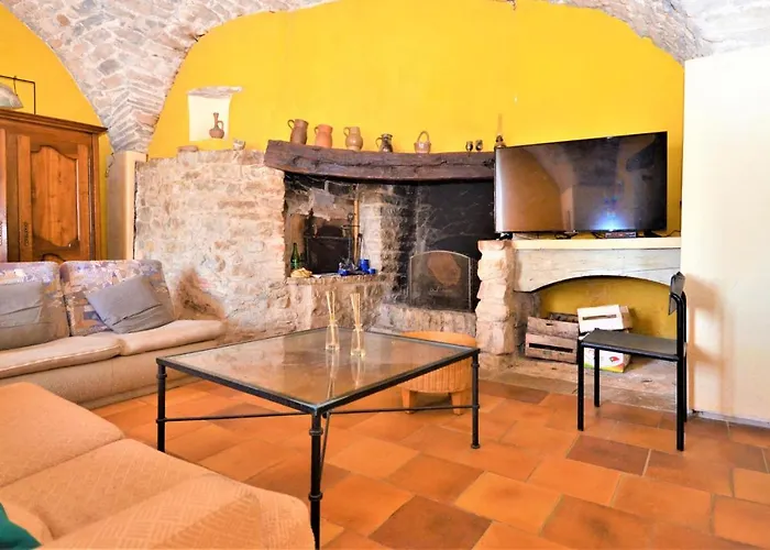 Cozy In St-hippolyte-du-fort